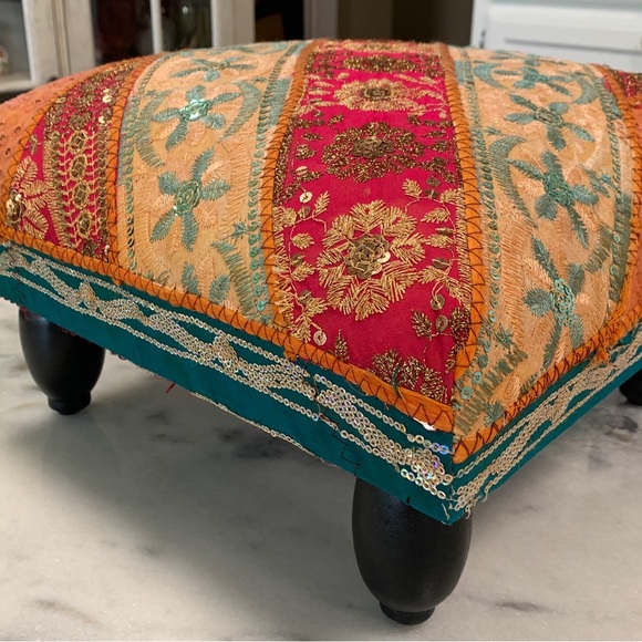 Assorted Categories, Sizes and Styles - Picture 11 of 12